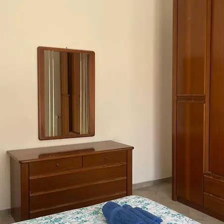 Flomahouseanzio Apartment