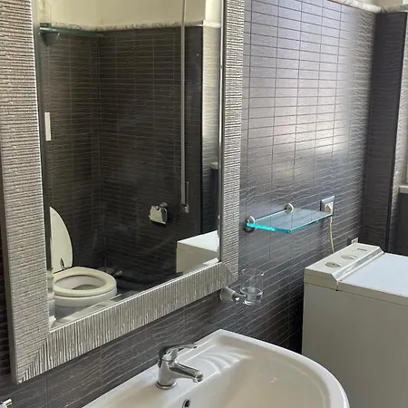 Flomahouseanzio Apartment *